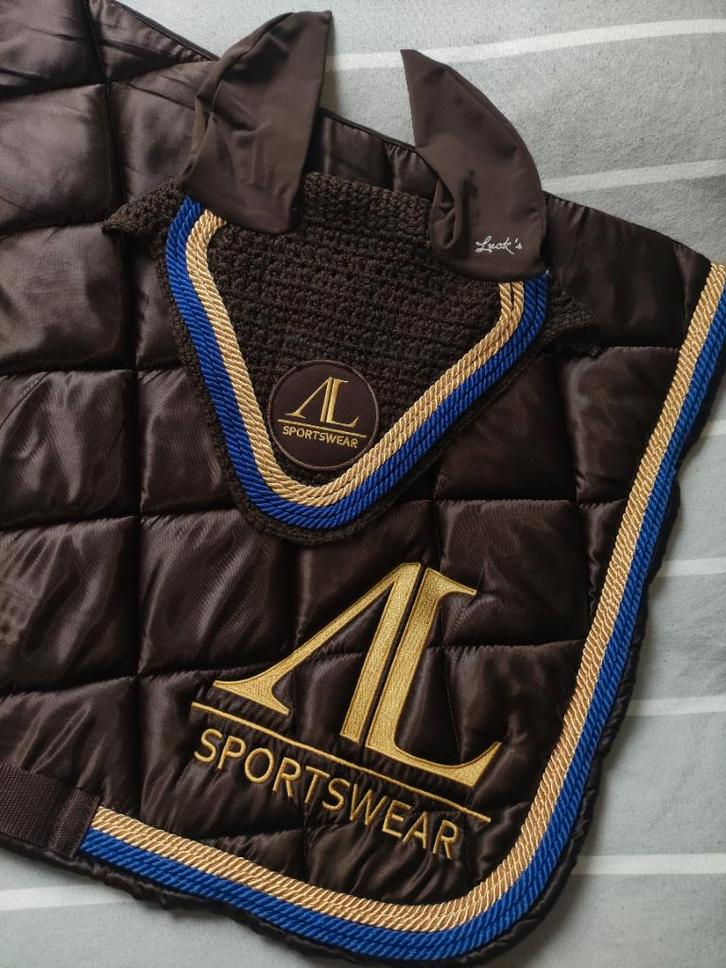 Alexandra Ledermann zadeldekje + oornetje, Dieren en Toebehoren, Paarden en Pony's | Dekens en Dekjes, Gebruikt, Dekje, Ophalen of Verzenden