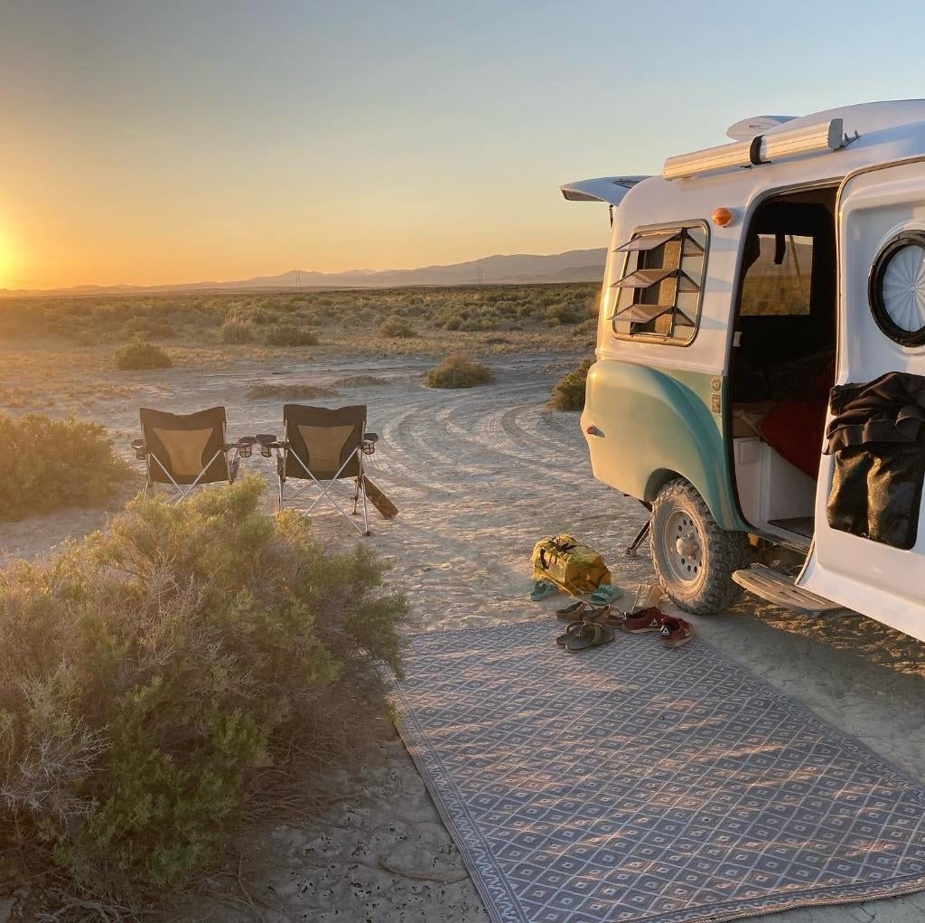 "Happier Camper" unieke vintage-style caravan (US import), Caravans en Kamperen, Caravans, Particulier, tot en met 5, tot 500 kg