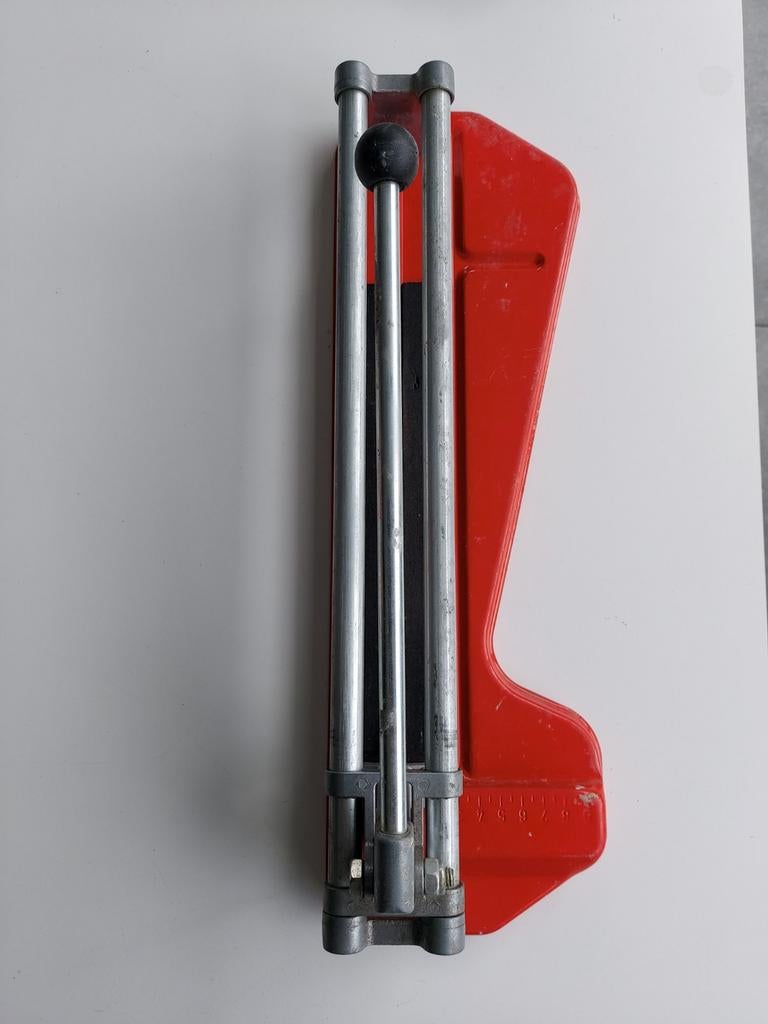 Tegelsnijder - en breekmachine, Gebruikt, Ophalen of Verzenden, 20 tot 40 cm, Minder dan 5 m²