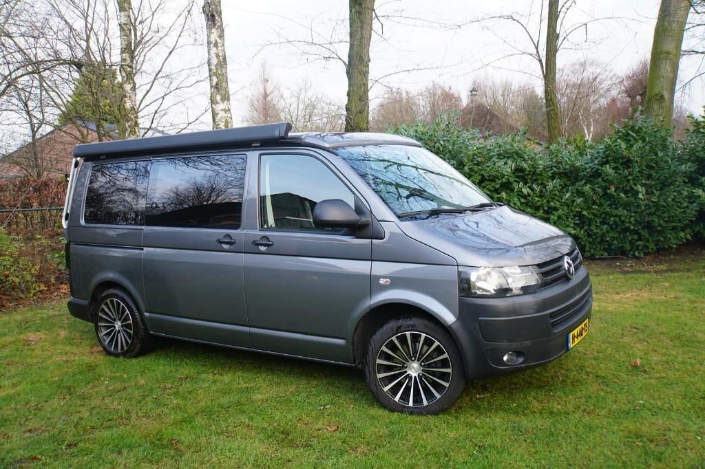 Comfortabele Volkswagen Transporter T5 Camperbus te huur!
