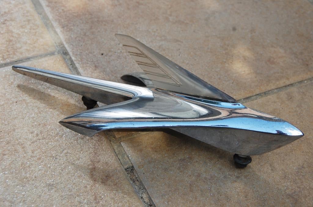 mascotte ford 1951 deluxe victoria USA oldtimer ornament, Ophalen of Verzenden