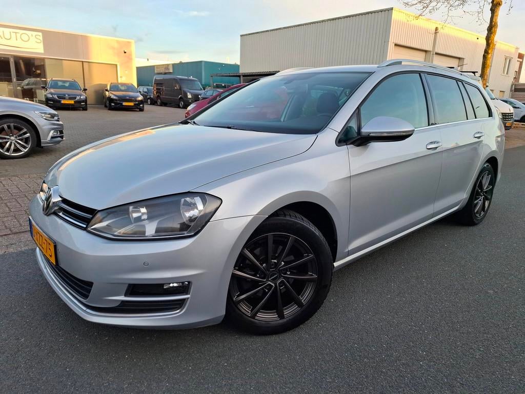 Volkswagen Golf Variant 1.2 TSI Highline CLIMA/CRUISE/NAVI/S, Voorwielaandrijving, Euro 5, Gebruikt, Zwart