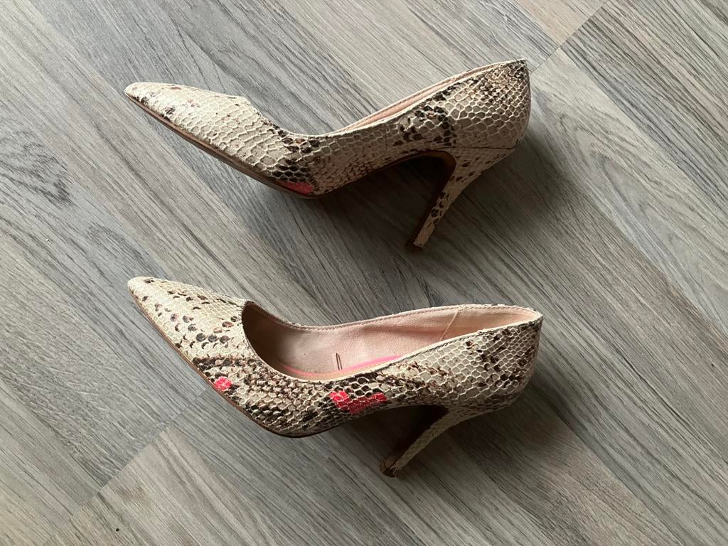 Mooie pumps maat 38 hoge hak van Bershka koopje, Ophalen of Verzenden, Zo goed als nieuw, Overige kleuren