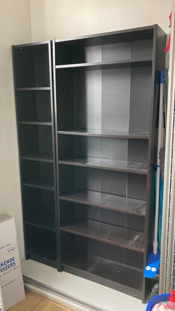 Twee Billy boekenkasten gratis af te halen, Huis en Inrichting, Kasten | Roldeurkasten en Archiefkasten, Ophalen, Gebruikt, 200 cm of meer