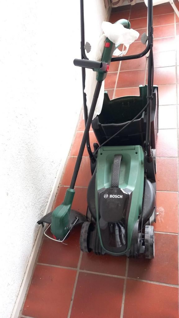 trimmer, Ophalen, Gebruikt, 30 tot 50 cm, Bosch