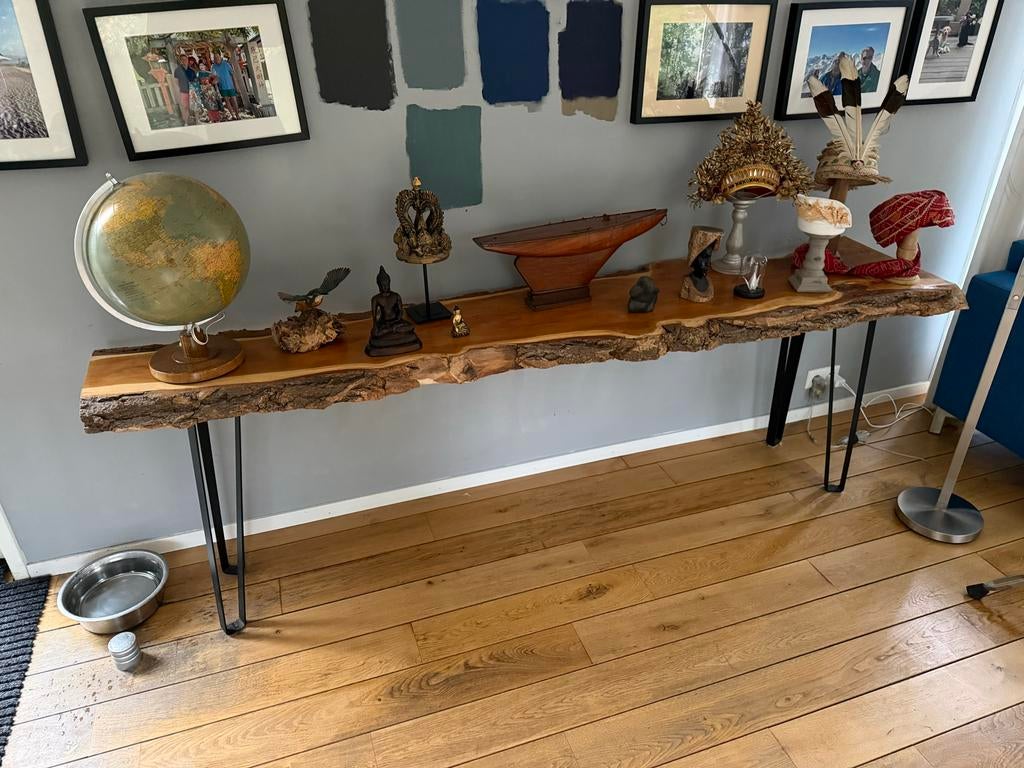 Sidetable van acasia hout met metalen poten, Gebruikt, 100 tot 150 cm, Ophalen of Verzenden, Overige houtsoorten