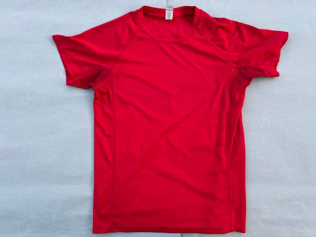 Rood gymshirt Roly - maat 158-164, Ophalen of Verzenden, Gebruikt, Jongen of Meisje, Sport- of Zwemkleding