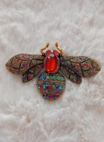 Kleurrijke Broche Bij met Strass, Overige materialen, Overige kleuren, Nieuw, Ophalen of Verzenden