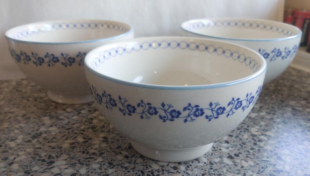 3 schaaltjes schalen Albert Heijn ca 15 cm, Ophalen of Verzenden, Overige stijlen, Aardewerk, Schaal of Schalen