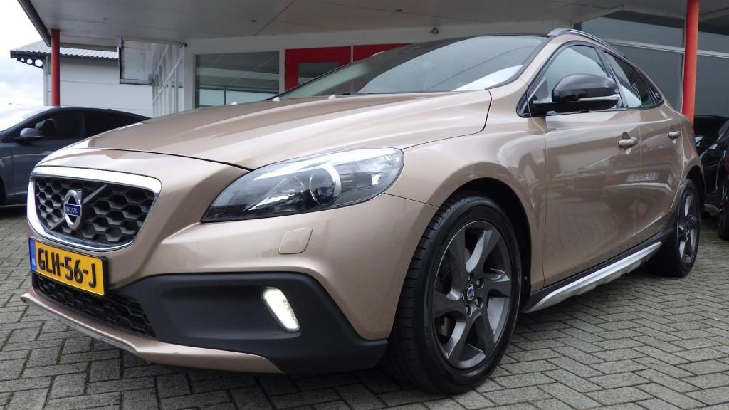 Volvo V40 CC CROSS COUNTRY1.6 T4 automaat 180PK NW DISTRIBUT, Auto's, 1325 kg, Gebruikt, Overige modellen, 4 cilinders