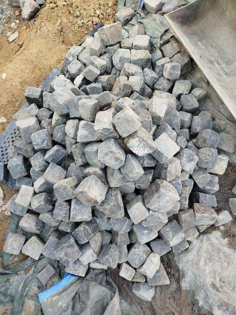 Kinderkoppen Basalt 8-10cm - 50-80 stuks, Tuin en Terras, Grind, Keien en Split, Gebruikt, Kei, Grijs, Basalt, Ophalen of Verzenden