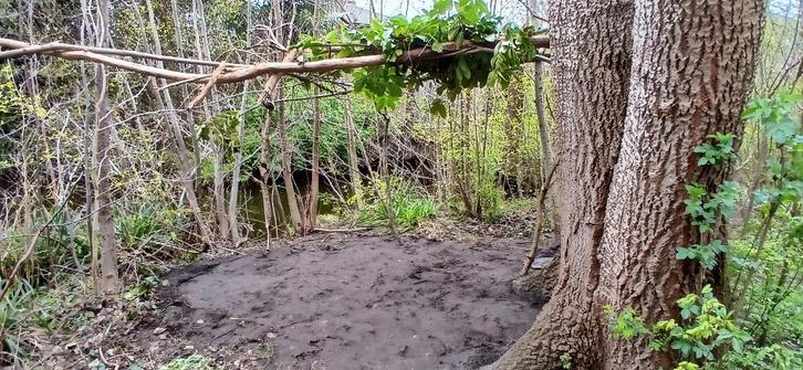 Luxe hut, professioneel afgewerkt, Caravans en Kamperen, Tenten, tot en met 2, Nieuw, Ophalen