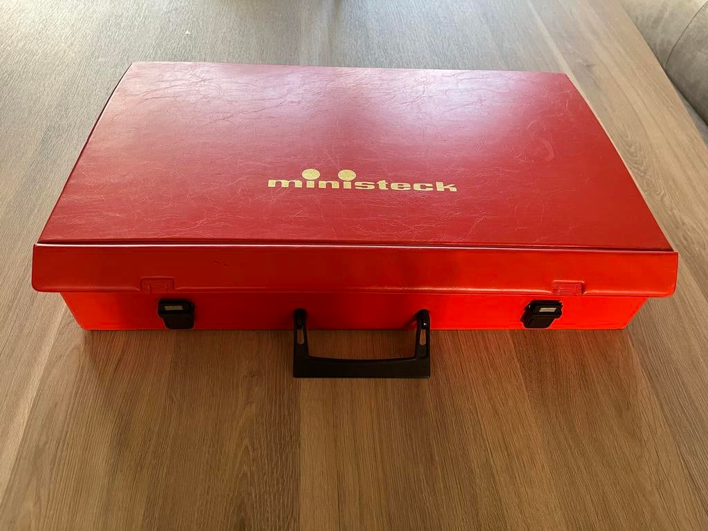 Ministeck in koffer met voorbeeldboekjes, Hobby en Vrije tijd, Ministeck, Ophalen, Gebruikt, Box-set
