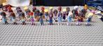 LEGO FRIENDS. 30 nette minifigs, Ophalen of Verzenden, Zo goed als nieuw