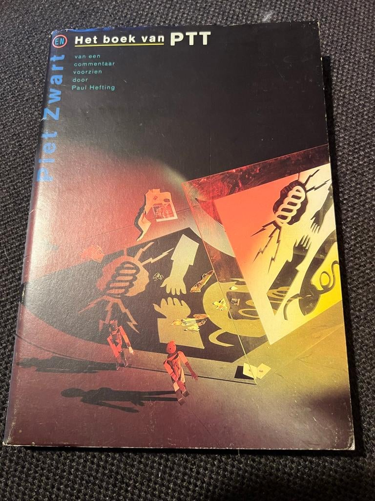 Het boek van PTT, - Piet Zwart, Ophalen of Verzenden, 20e eeuw of later, Gelezen, Piet Zwart