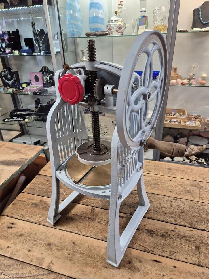 Hatsuyuki HA-110-S ICE shaver / ijs schaafmachine, Huis en Inrichting, Keuken | Keukenbenodigdheden, Gebruikt, Ophalen