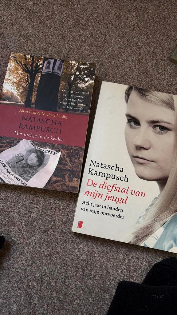 Natascha Kampusch 2 boeken voor €5,-, Boeken, Ophalen of Verzenden, Zo goed als nieuw