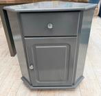 Grijs geschilderd hoekkastje op wieltjes., Huis en Inrichting, Kasten | Overige, Ophalen, Gebruikt
