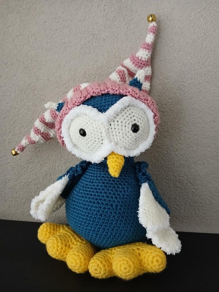 Gehaakte knuffel uil met muts, Ophalen of Verzenden, Nieuw, Overige typen