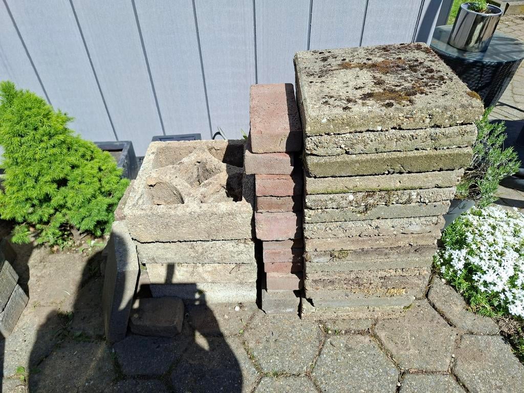Stoeptegels, bakstenen, 6 hoek tegels en div. Gratis ophalen, Tuin en Terras, Ophalen, Gebruikt, Overige materialen