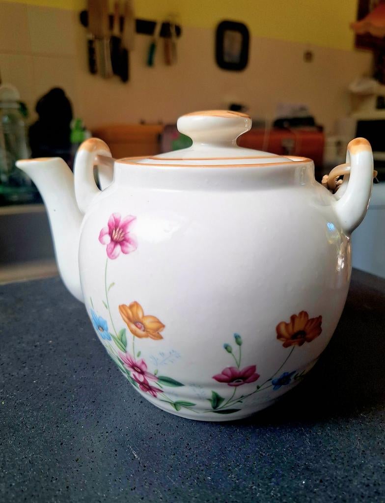 Mooie vintage theepot met bloemetjes, Ophalen of Verzenden