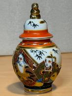 Vintage Chinese porseleinen vaas, afmetingen 12 cm, Ophalen of Verzenden