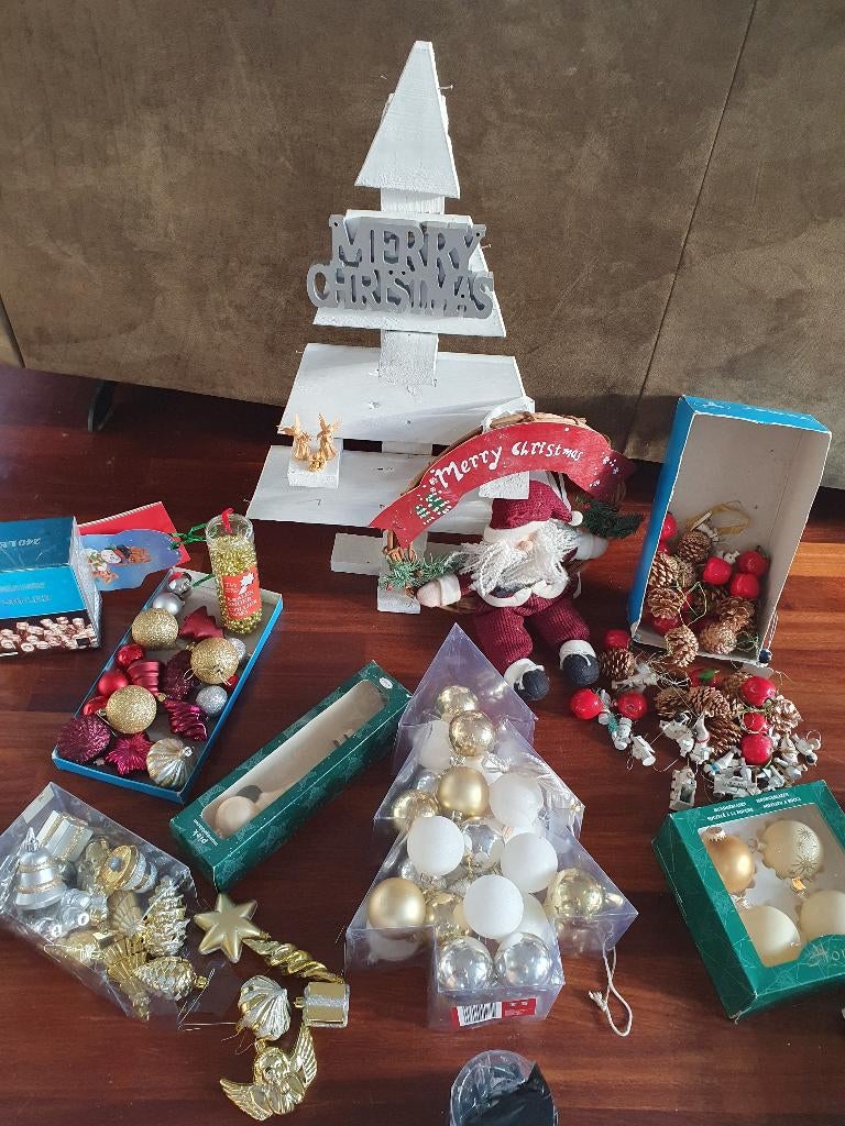 HEEL  VEEL   KERSTSPULLEN, Diversen, Kerst, Ophalen