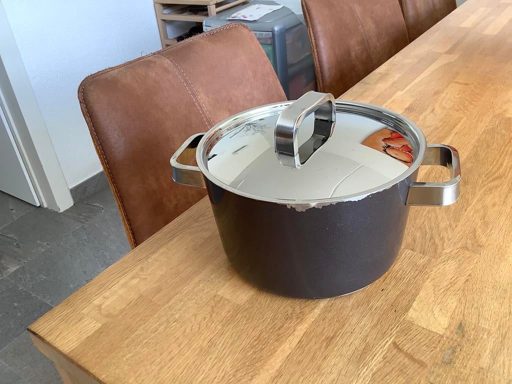 BK pan Conical 18 cm, Ophalen of Verzenden, Zo goed als nieuw, Rvs, Kookpan of Snelkookpan