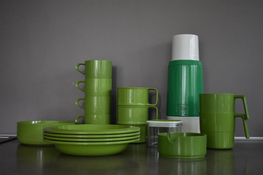 Mepal vintage retro groen buiten servies 4 personen, Caravans en Kamperen, Kampeeraccessoires, Ophalen of Verzenden, Gebruikt