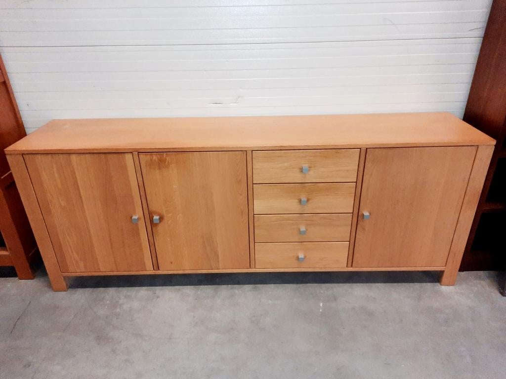 Massief eiken dressoir, Huis en Inrichting, Kasten | Dressoirs, Gebruikt, 200 cm of meer, 25 tot 50 cm, Met lade(s), Met deur(en)