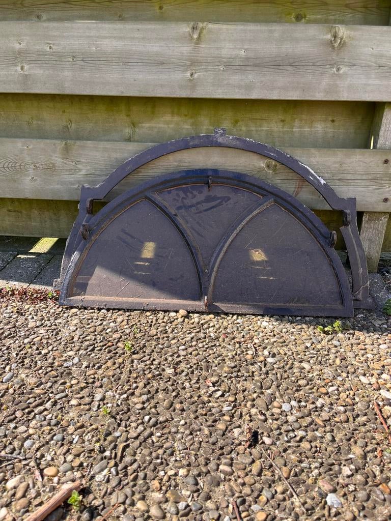 Stalraam breed 65 cm en hoog 33cm, Ophalen, Gevelraam of Ruit, Gebruikt, Minder dan 80 cm