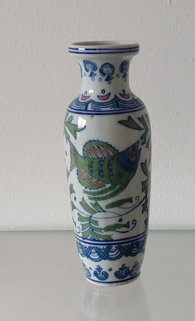 vaasje vis image Asia porselein, volgnr 84, Antiek en Kunst, Ophalen of Verzenden