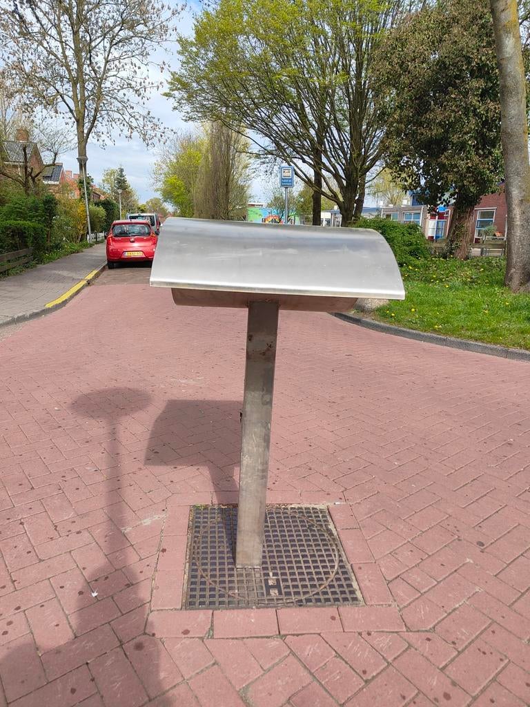 Waterval van RVS, Ophalen, Waterval