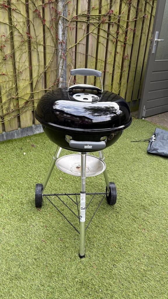 Weber Compact Kettle houtskool BBQ zwart ø 47 cm, Tuin en Terras, Houtskoolbarbecues, Ophalen, Gebruikt