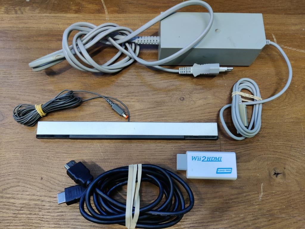 Wii accessoires: stroomkabel, sensor bar, HDMI adapter, 1 speler, Ophalen of Verzenden, Vanaf 3 jaar