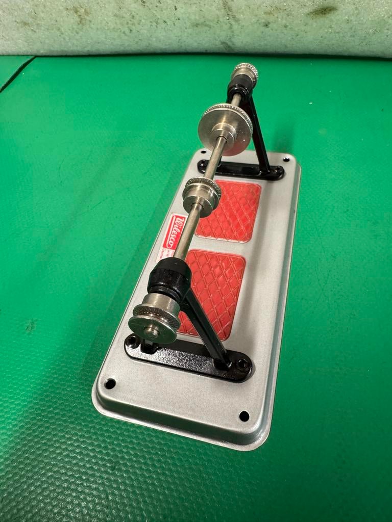 Wilesco 520 - schuurbok met twee slijpschijven