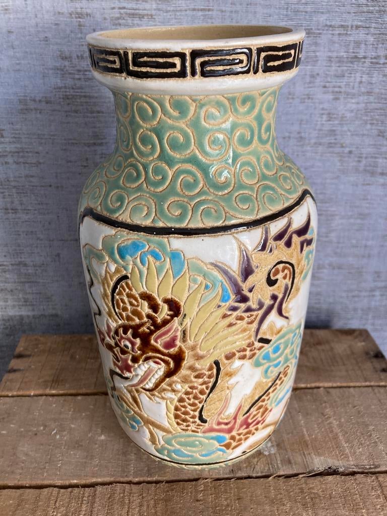 EYECATCHER- Chinese vaas, 27 cm, in perfecte staat, Antiek en Kunst, Antiek | Vazen, Ophalen of Verzenden