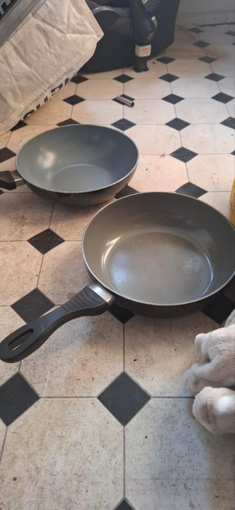 Set van 2 gebruikte koekenpannen, Ophalen of Verzenden, Gebruikt, Overige materialen, Koekenpan of Braadpan