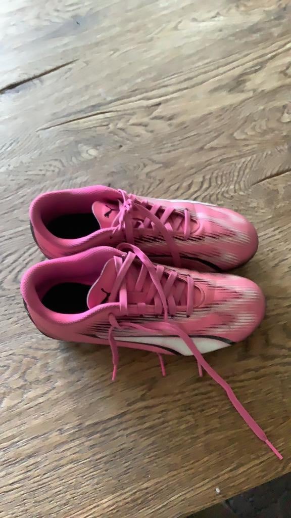 Voetbalschoenen Maat 33, Sport en Fitness, Voetbal, Maat XS of kleiner, Ophalen, Schoenen