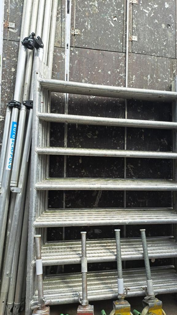 Te koop aluminium rolsteiger Werkhoogte 7.20 mtr, Doe-het-zelf en Verbouw, Steigers, Gebruikt, Ophalen of Verzenden, Rolsteiger of Kamersteiger