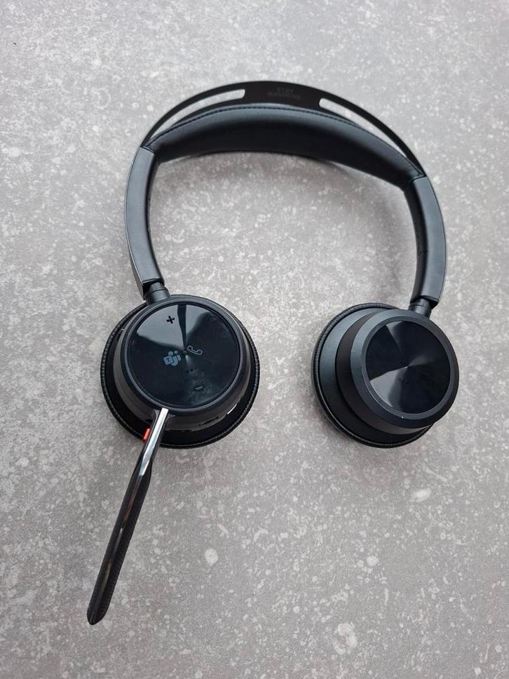 Poly voyager focus 2 headset, Computers en Software, Headsets, Nieuw, Ophalen of Verzenden