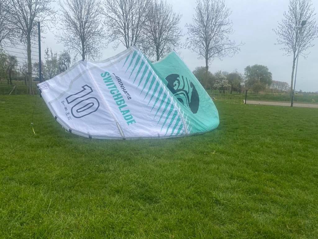 Cabrinha Switchblade 10 m, Watersport en Boten, Kitesurfen, Ophalen, 10 m², Geen board, Zo goed als nieuw