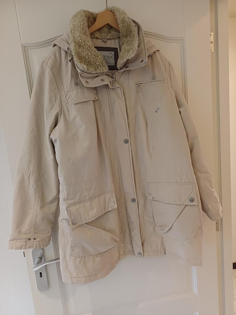 C&A winterjas met teddy voering - Maat L, Beige, Maat 42/44 (L), Ophalen of Verzenden, Zo goed als nieuw