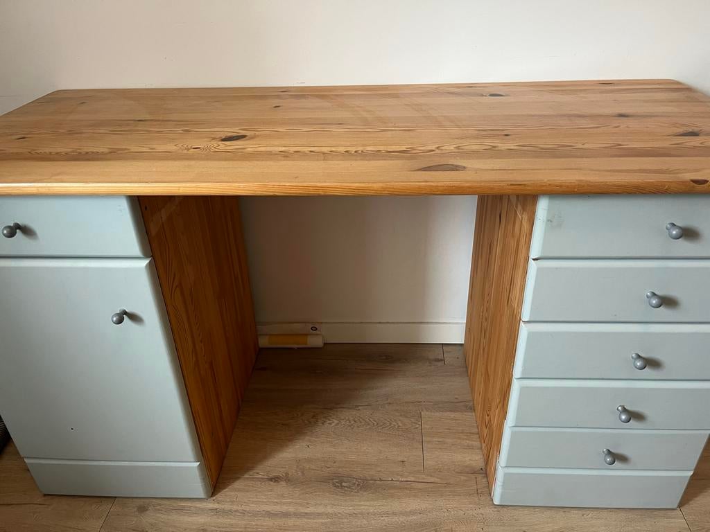 Gratis houten bureau met lades en kastje - Den Bosch, Huis en Inrichting, Bureaus, Ophalen, Gebruikt, Blauw, Hout