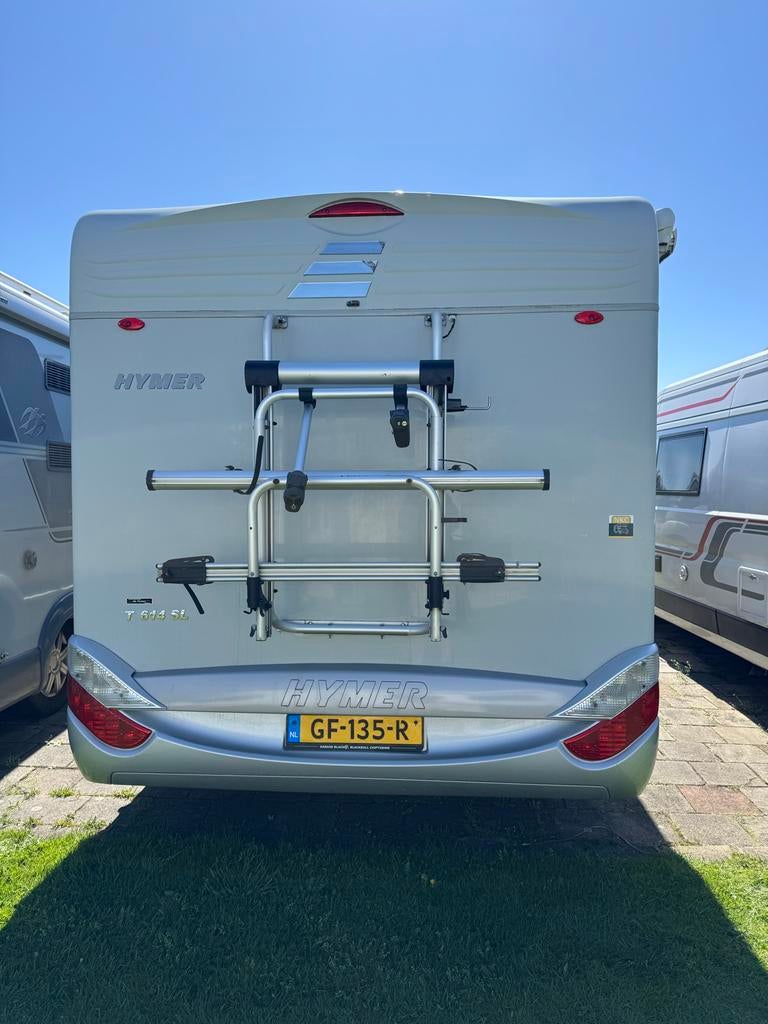 Hymer 614 SL Tramp - Zelfvoorzienend en Goed Onderhouden, Standaard zit, Ringverwarming, Handgeschakeld, Particulier