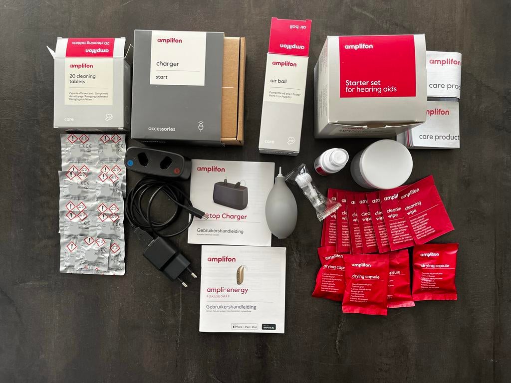 Amplifon gehoorapparaat met onderhoudset, Ophalen, Zo goed als nieuw