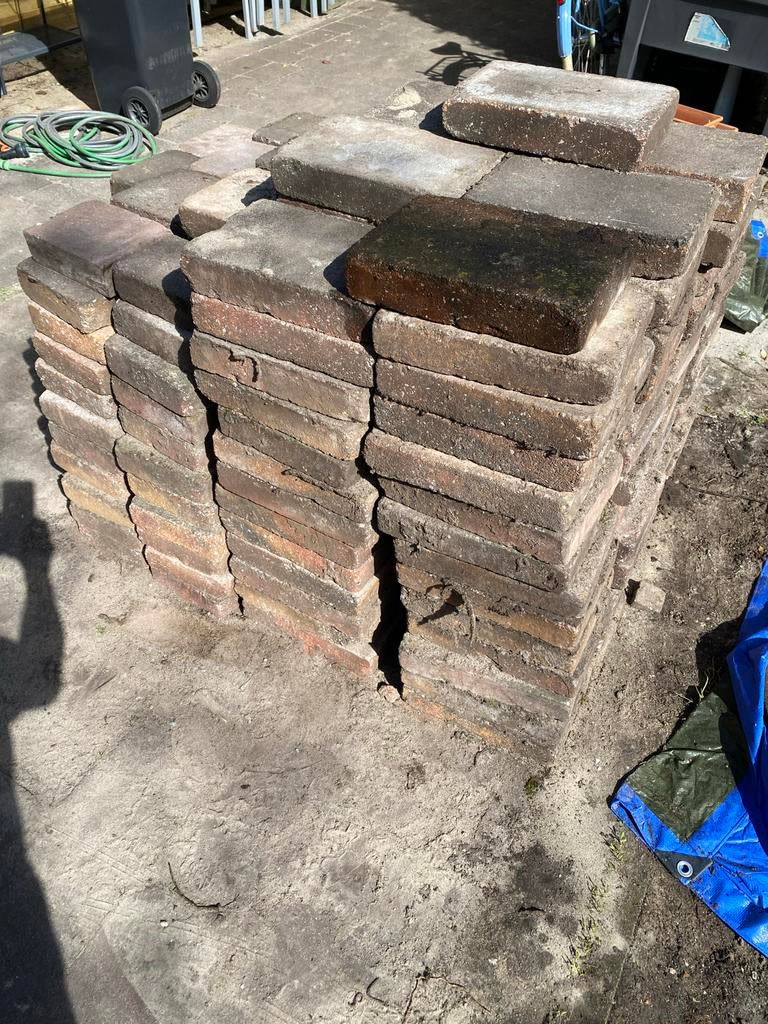Oude rode tuintegels 20x30 en 20x20 ZSM!, Ophalen, Overige materialen, Gebruikt, 10 m² of meer