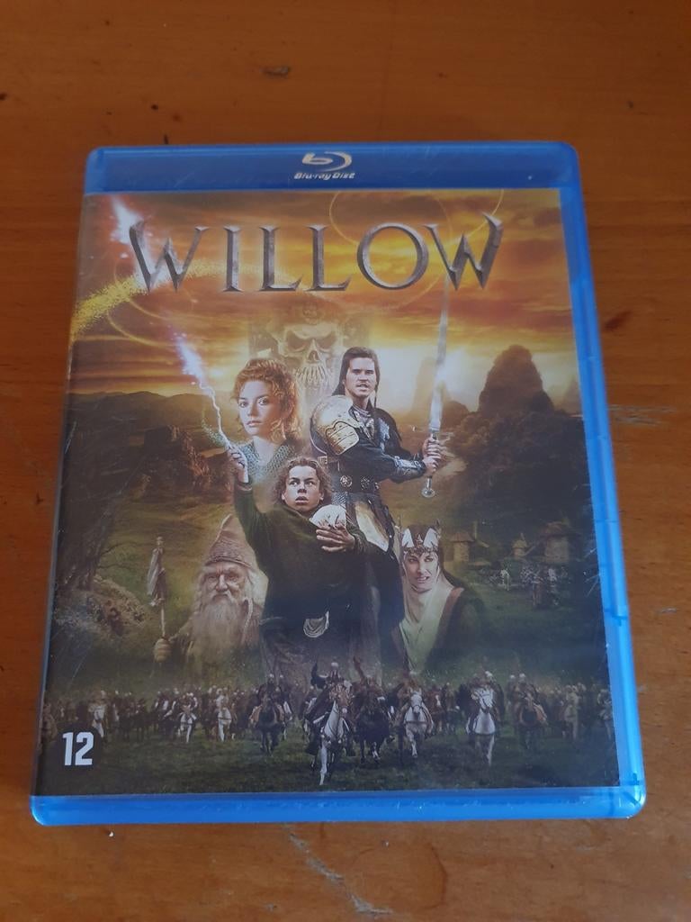 Willow met NLO, Ophalen of Verzenden, Zo goed als nieuw, Horror