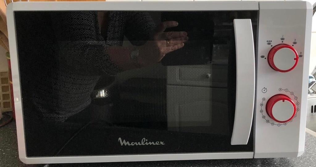 Moulinex magnetron Type MO20MSWH, Ophalen, Zo goed als nieuw, Vrijstaand, Magnetron