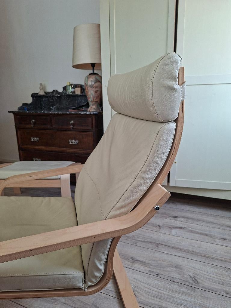 Poäng fauteuil met voetenbankje, Huis en Inrichting, Ophalen, Gebruikt, Minder dan 75 cm, 50 tot 75 cm
